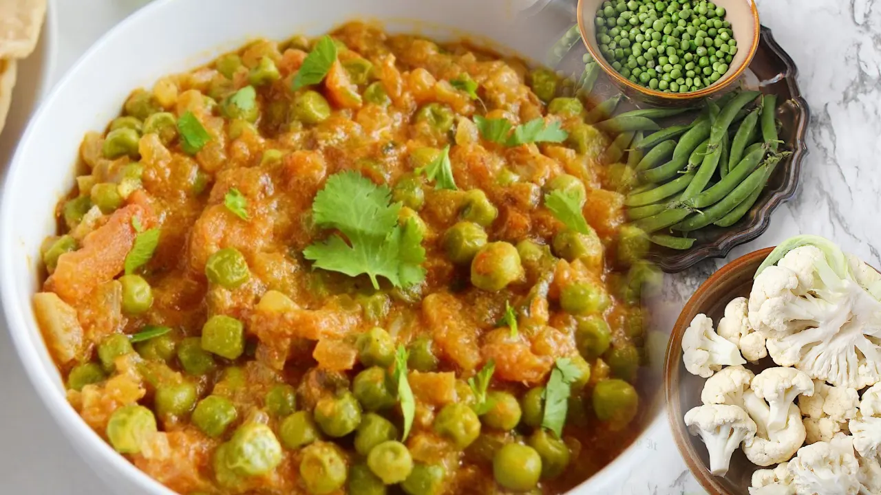 Cauliflower Peas Masala Curry _ Cauliflower Green Peas Masala Curry Recipe in Telugu