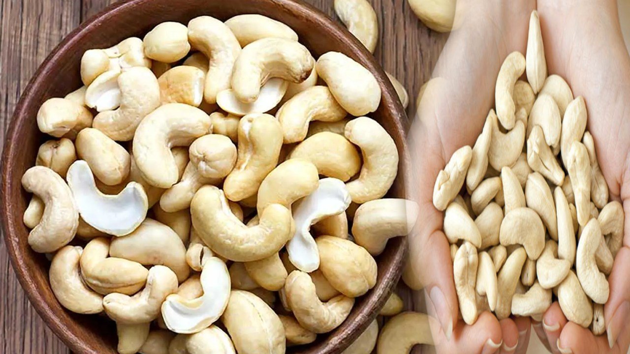 Cashew Nuts Benefits : జీడిపప్పుతో ఎన్నో లాభాలో.. ఇంతకీ, ఎవరు తినొచ్చు, ఎవరెవరూ తినకూడదో తెలుసా? 10 Incredible Cashew Nut Benefits in Telugu